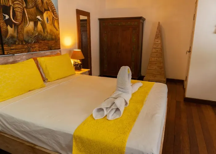 Shray Villa. Legian